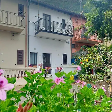 Casa vacanze Holiday *